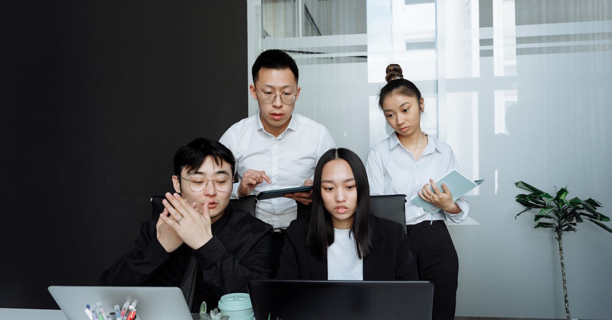 那一剑江湖辅助- 龙子湖区代理公司注册