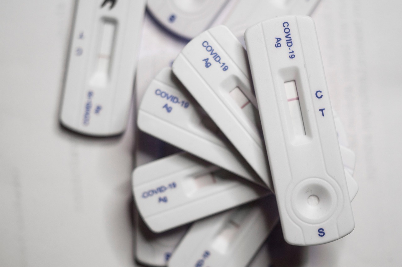 虚拟战场中的隐忧：DDoS攻击与网络监控